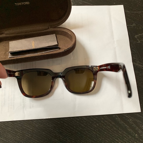 Tom Ford Campbell Sunglasses - Picture 4 of 8